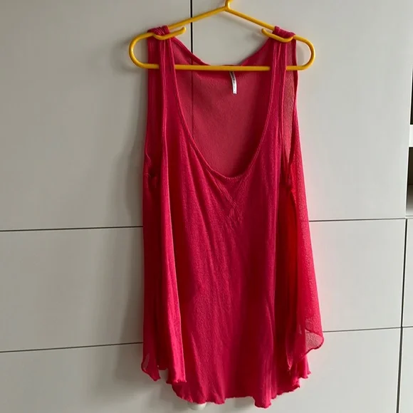 Sheer tank top - Picture 1 of 1